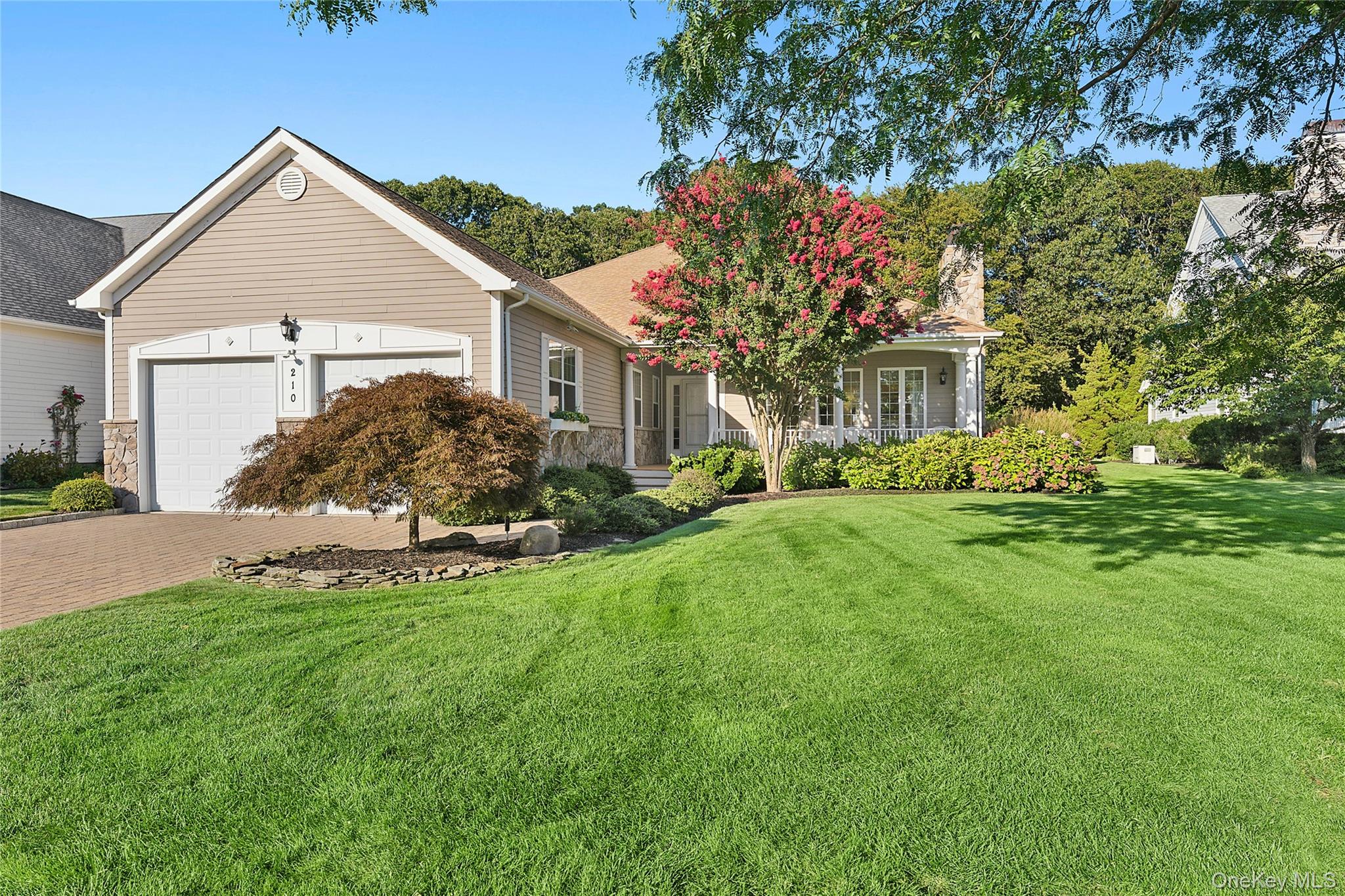 #1 photo, 210 Tyler Court, サフォーク郡 Riverhead , NY 11901