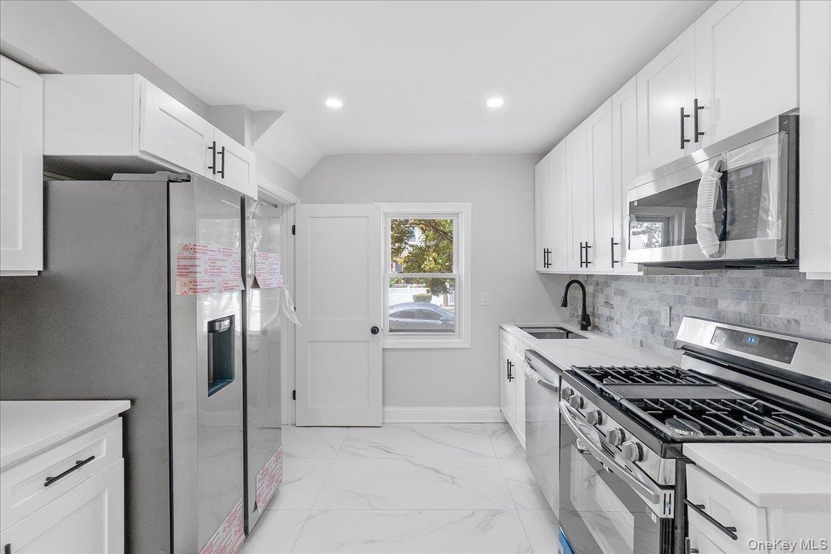 #10 photo, 1686 Rosalind Avenue, ナッソー郡 Elmont , NY 11003