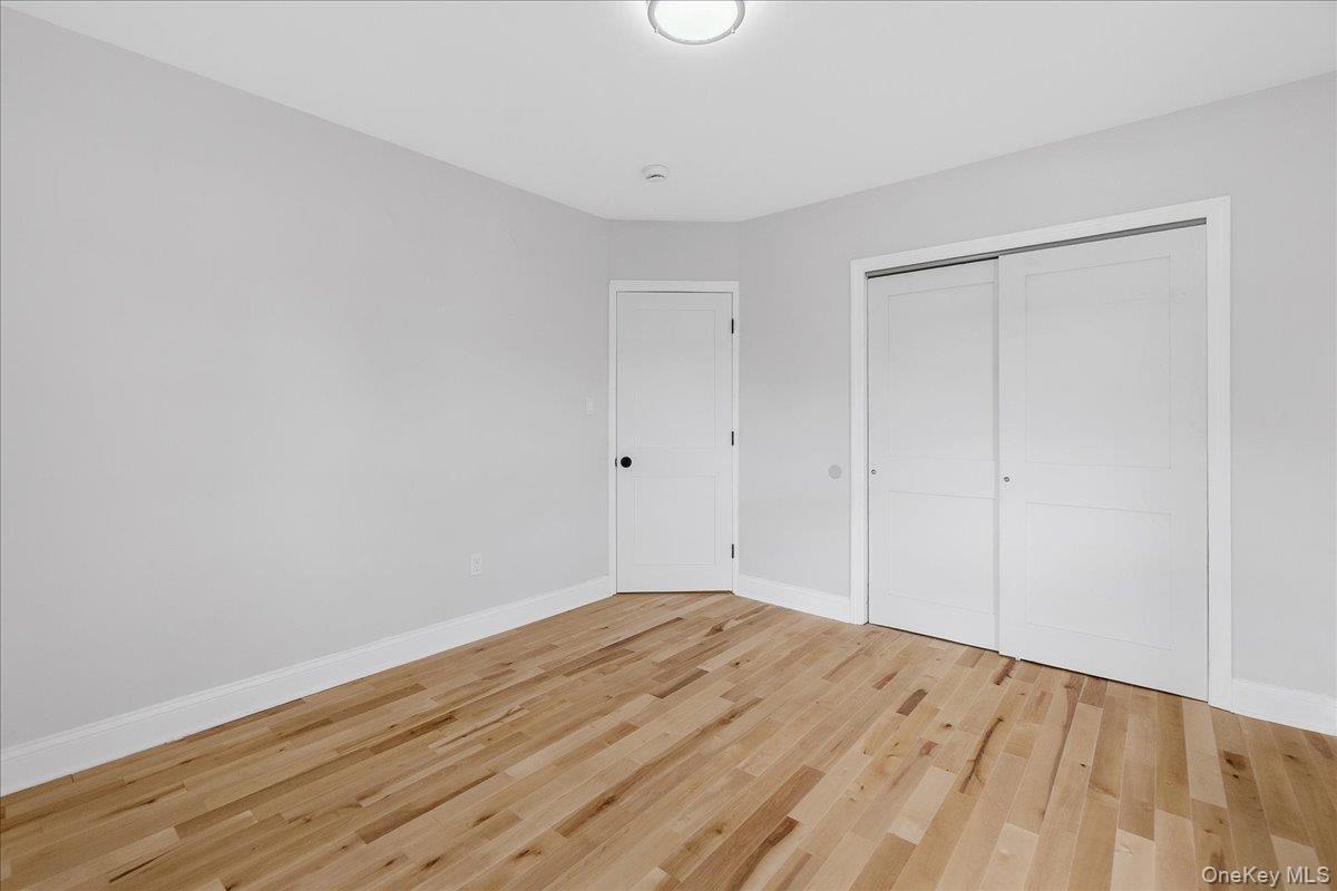 #9 photo, 1686 Rosalind Avenue, ナッソー郡 Elmont , NY 11003