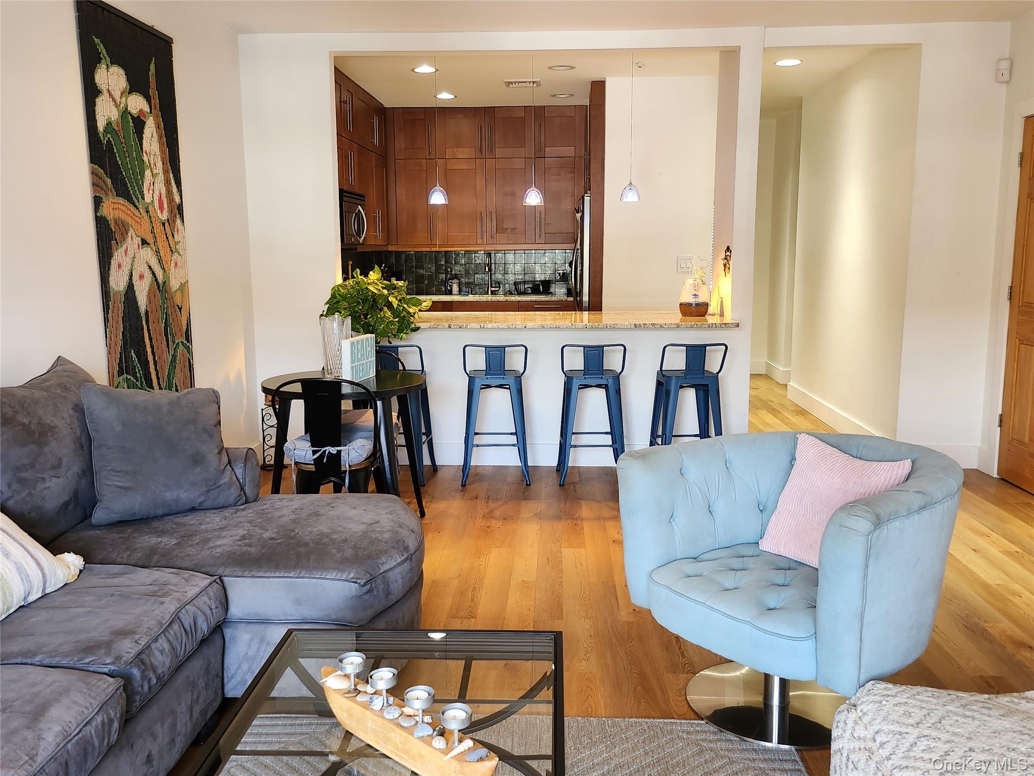 #11 photo, 73 Pacific Boulevard, ナッソー郡 Long Beach , NY 11561