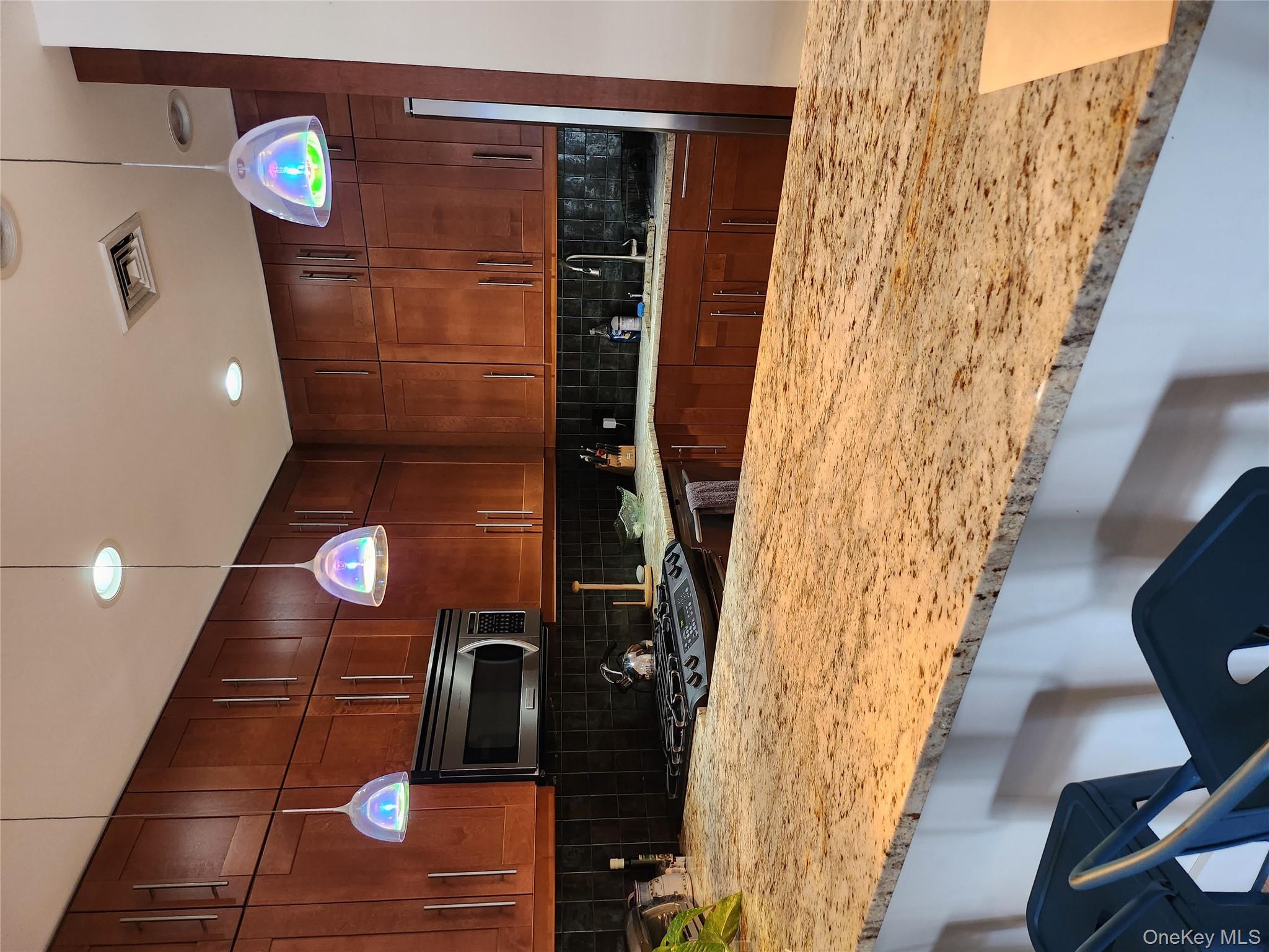 #15 photo, 73 Pacific Boulevard, ナッソー郡 Long Beach , NY 11561