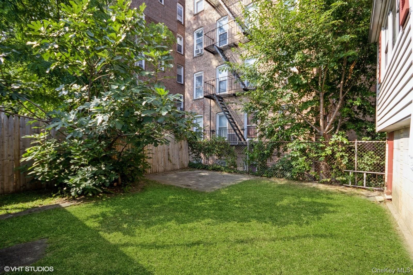 #8 photo, 4261 Byron Avenue, ब्रोंक्स Bronx , NY 10466