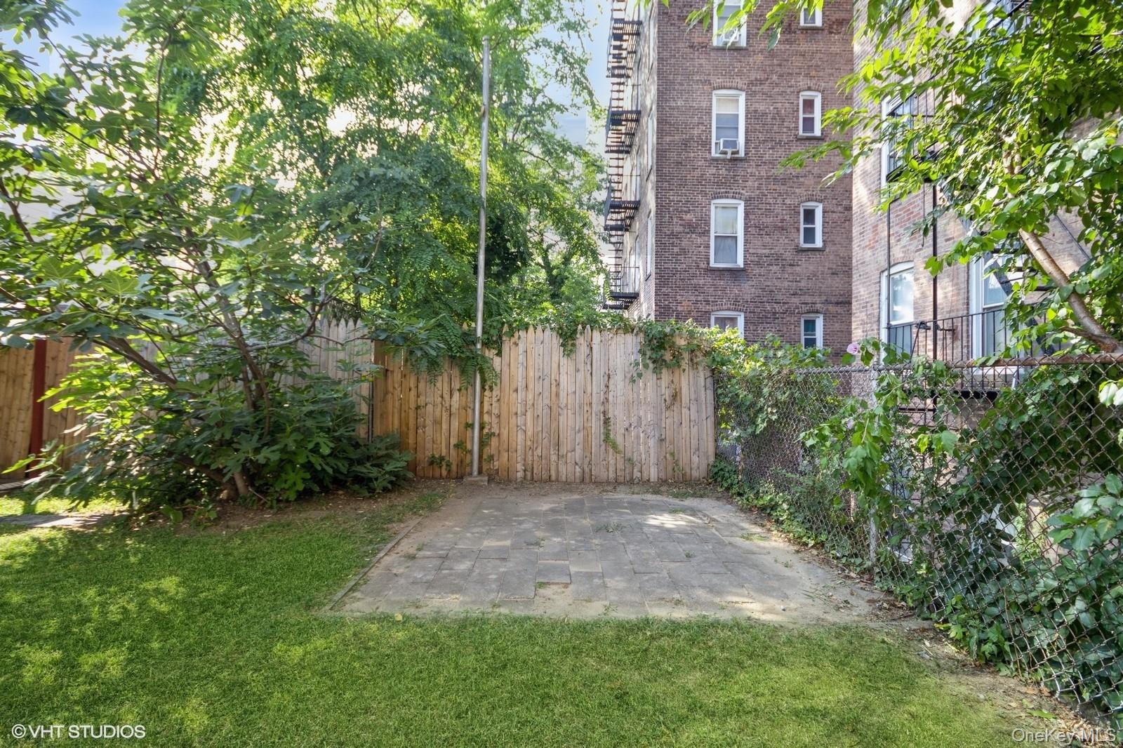 #9 photo, 4261 Byron Avenue, ब्रोंक्स Bronx , NY 10466