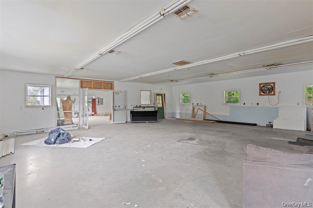 #11 photo, 737 Broadway (aka 9W), Ulster Park , NY 12487