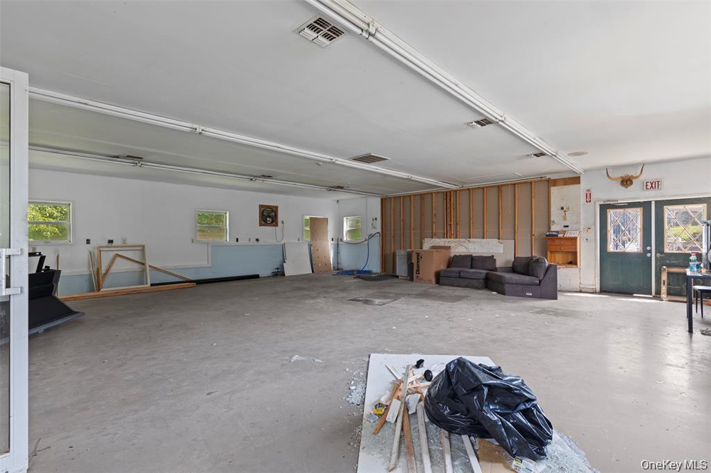 #12 photo, 737 Broadway (aka 9W), Ulster Park , NY 12487