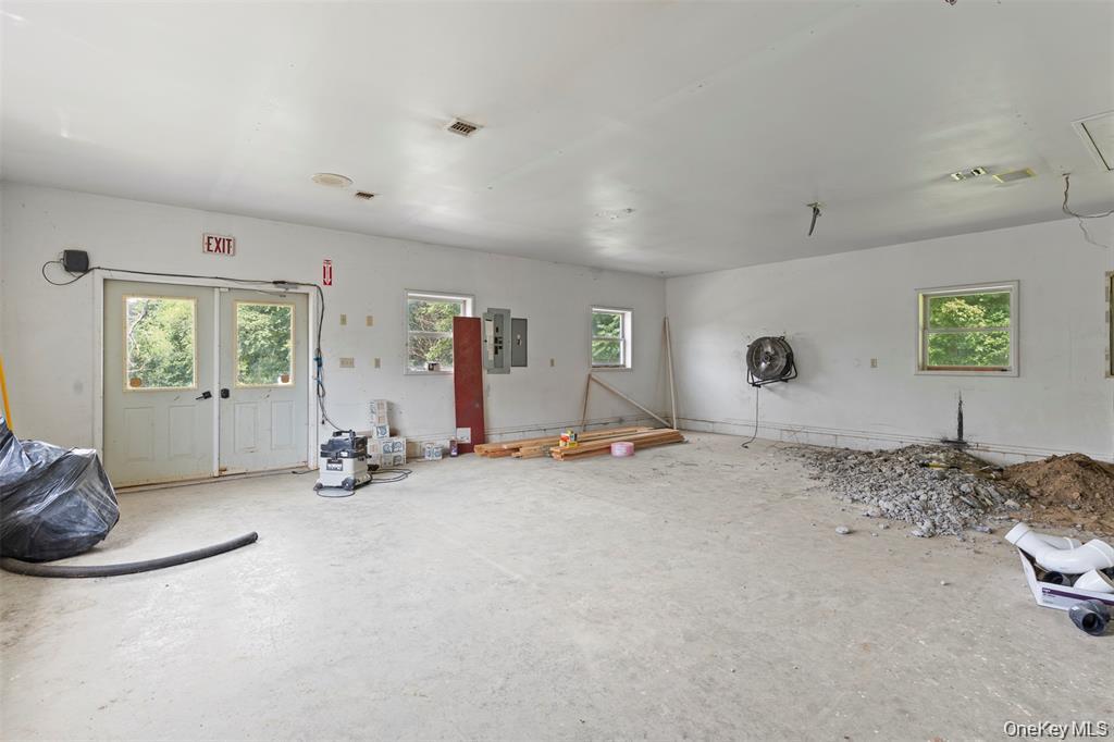 #15 photo, 737 Broadway (aka 9W), Ulster Park , NY 12487