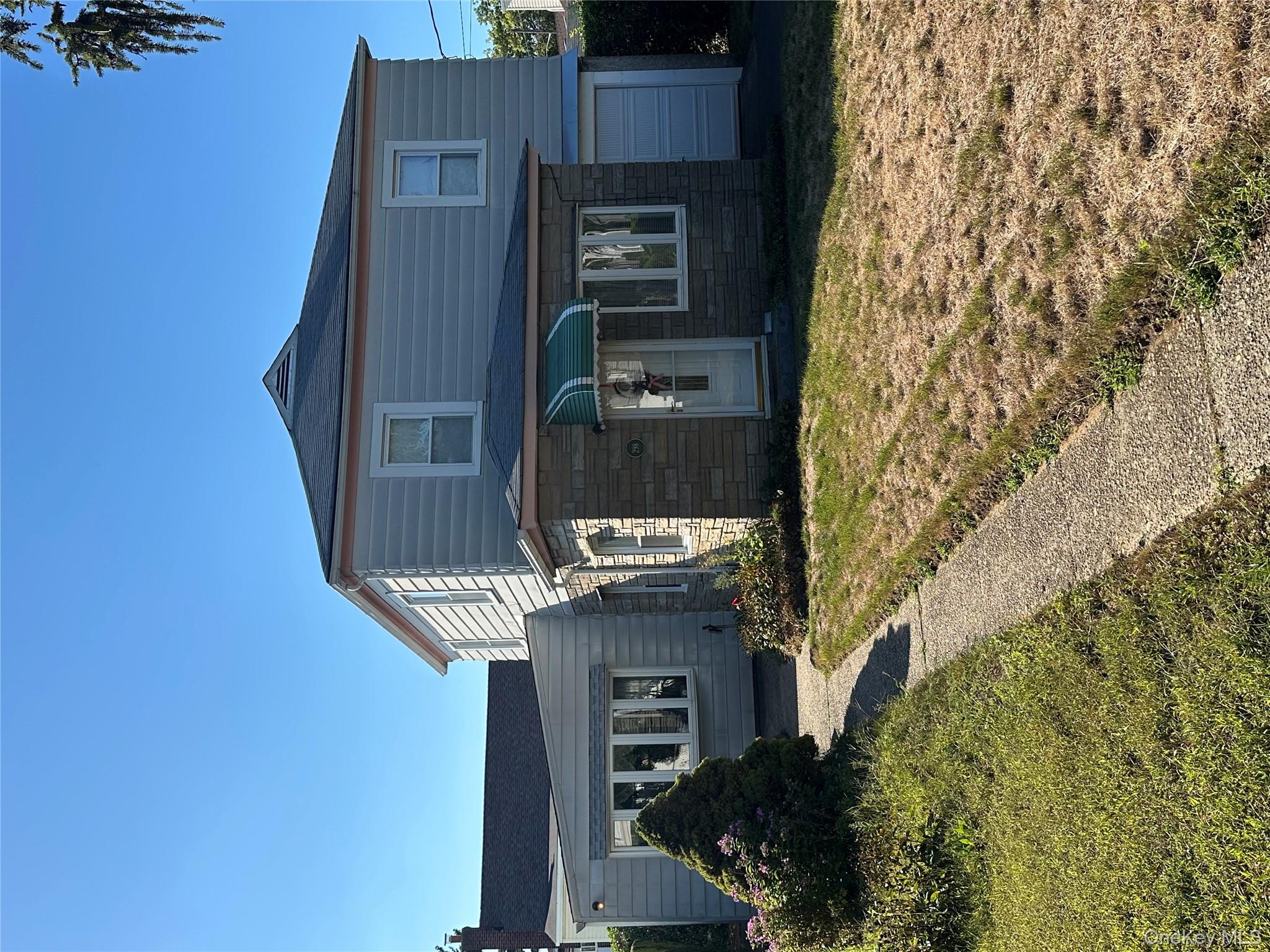 #1 photo, 298 Doris Avenue, ナッソー郡 Franklin Square , NY 11010