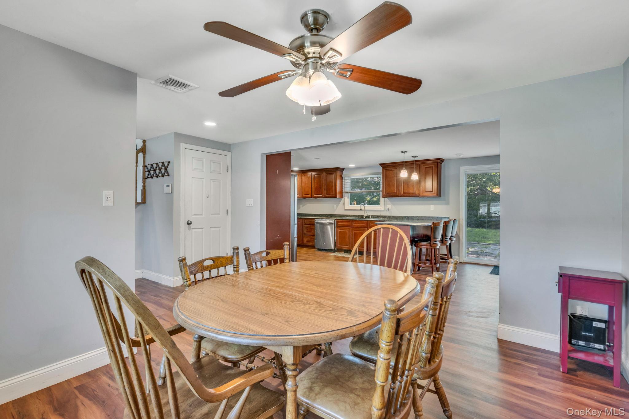 #15 photo, 37 Belair Road, サフォーク郡 Selden , NY 11784