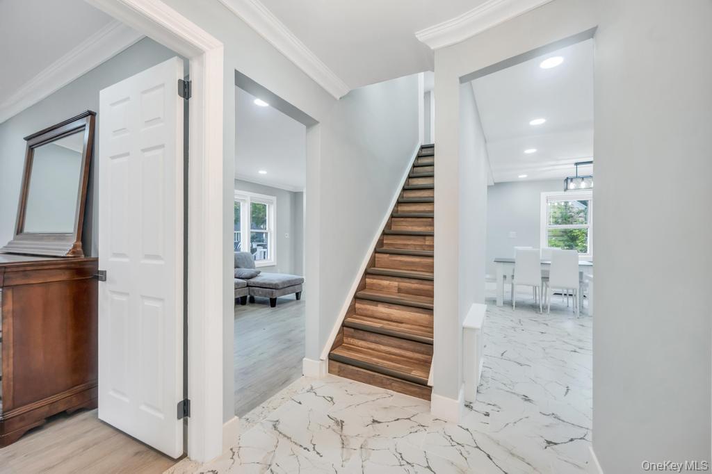 #10 photo, 674 Winthrop Drive, Uniondale , NY 11553