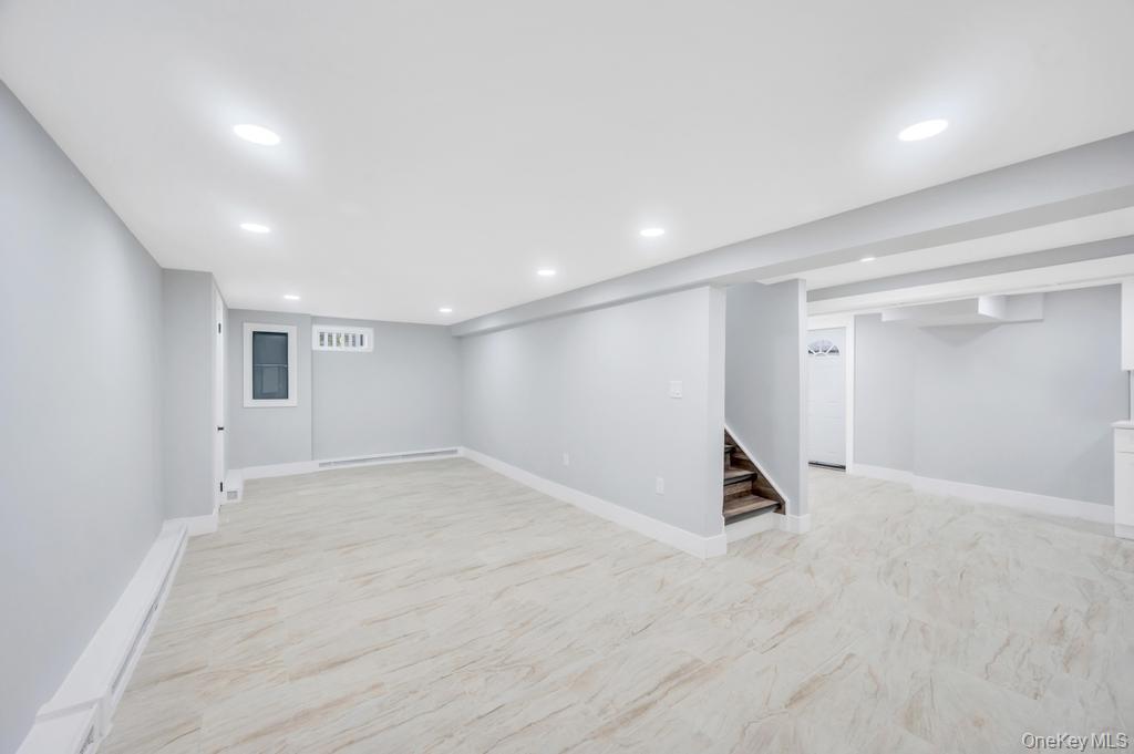 #13 photo, 674 Winthrop Drive, Uniondale , NY 11553