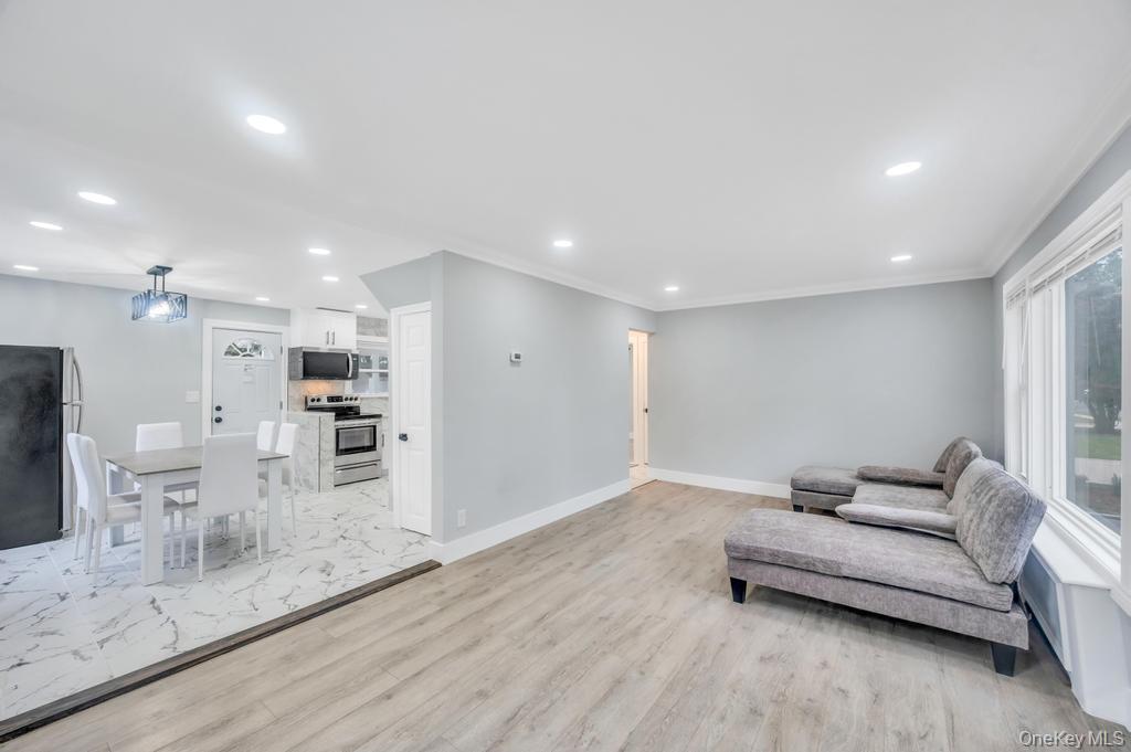 #3 photo, 674 Winthrop Drive, Uniondale , NY 11553