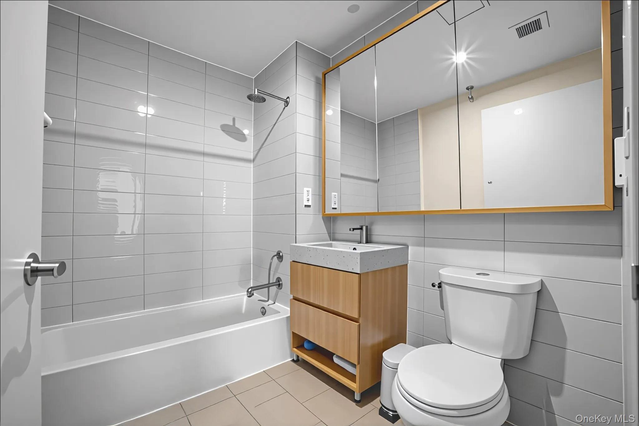 #15 photo, 131-02A 40th Road, クイーンズ区 Flushing , NY 11354