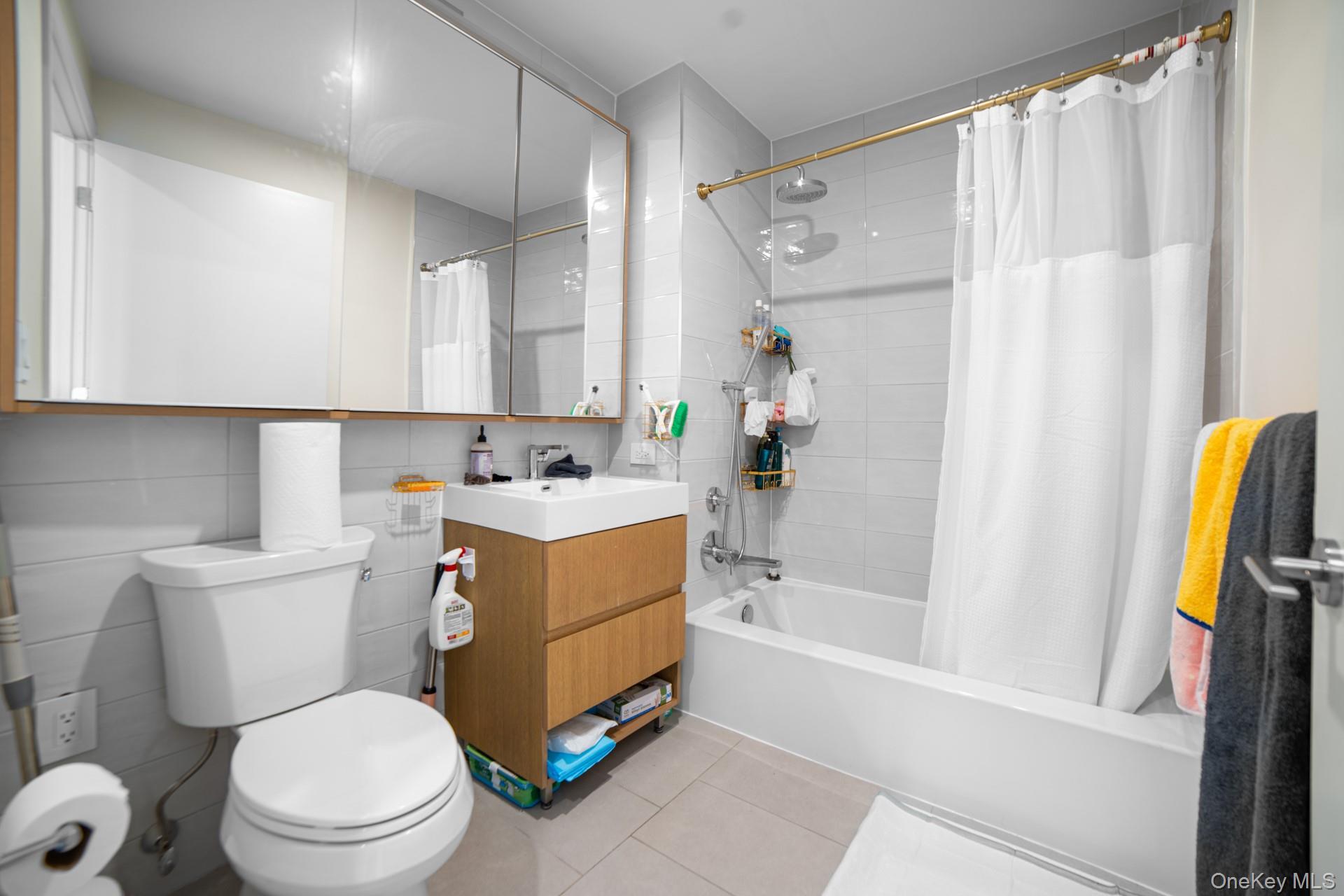 #17 photo, 131-02A 40th Road, クイーンズ区 Flushing , NY 11354