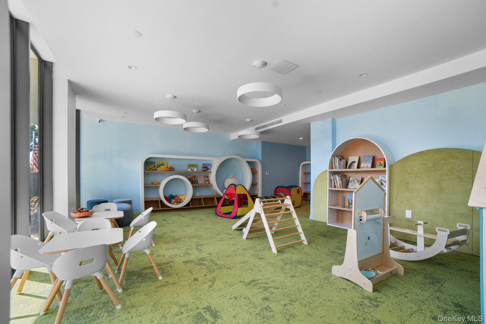 #3 photo, 131-02A 40th Road, クイーンズ区 Flushing , NY 11354