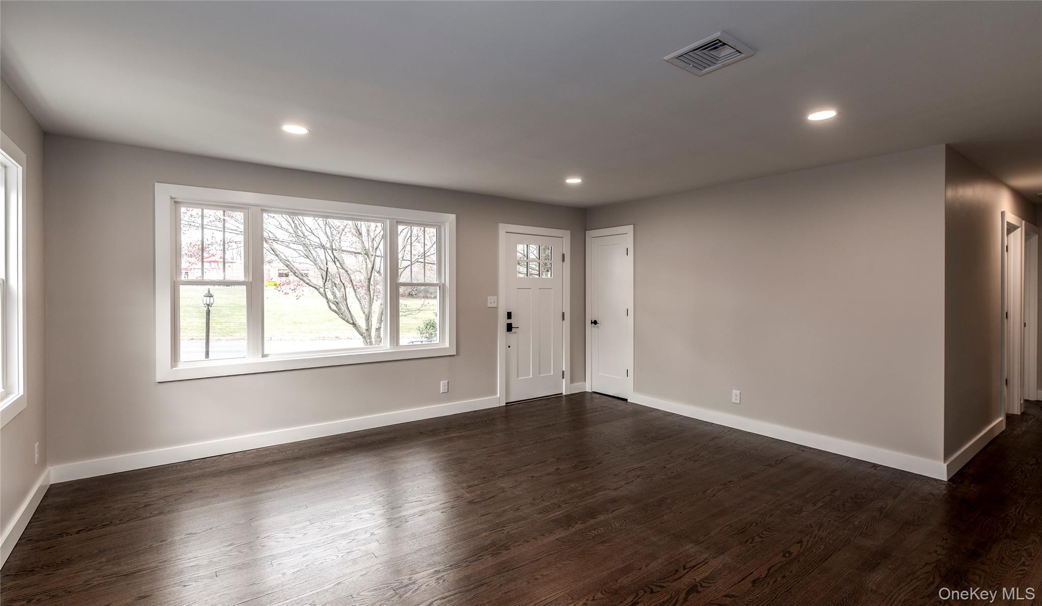 #11 photo, 115 Washington Avenue, Tappan , NY 10983