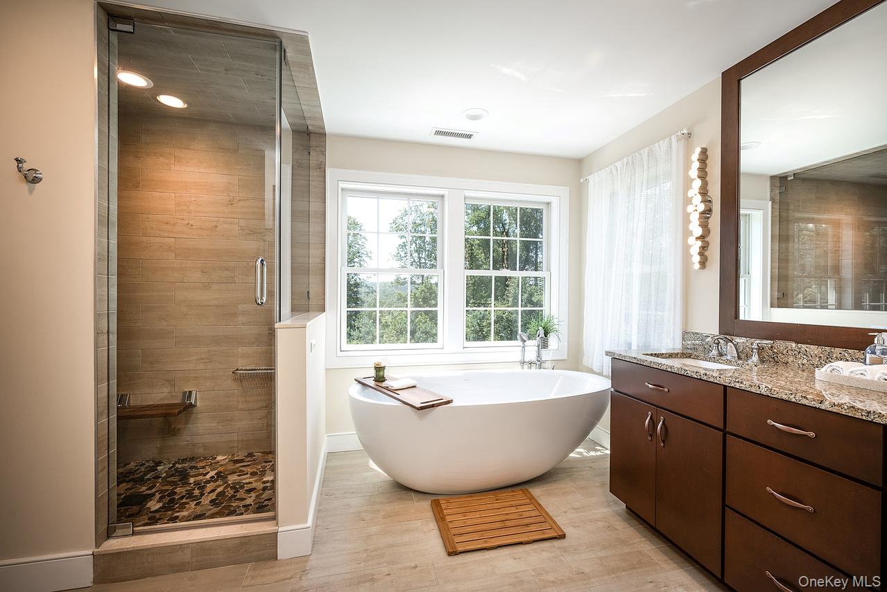 #18 photo, 31 Stonehollow Drive, 뉴욕주 Brewster , NY 10509