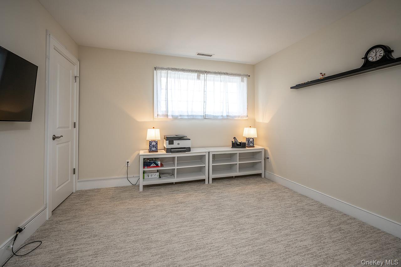 #20 photo, 31 Stonehollow Drive, 뉴욕주 Brewster , NY 10509