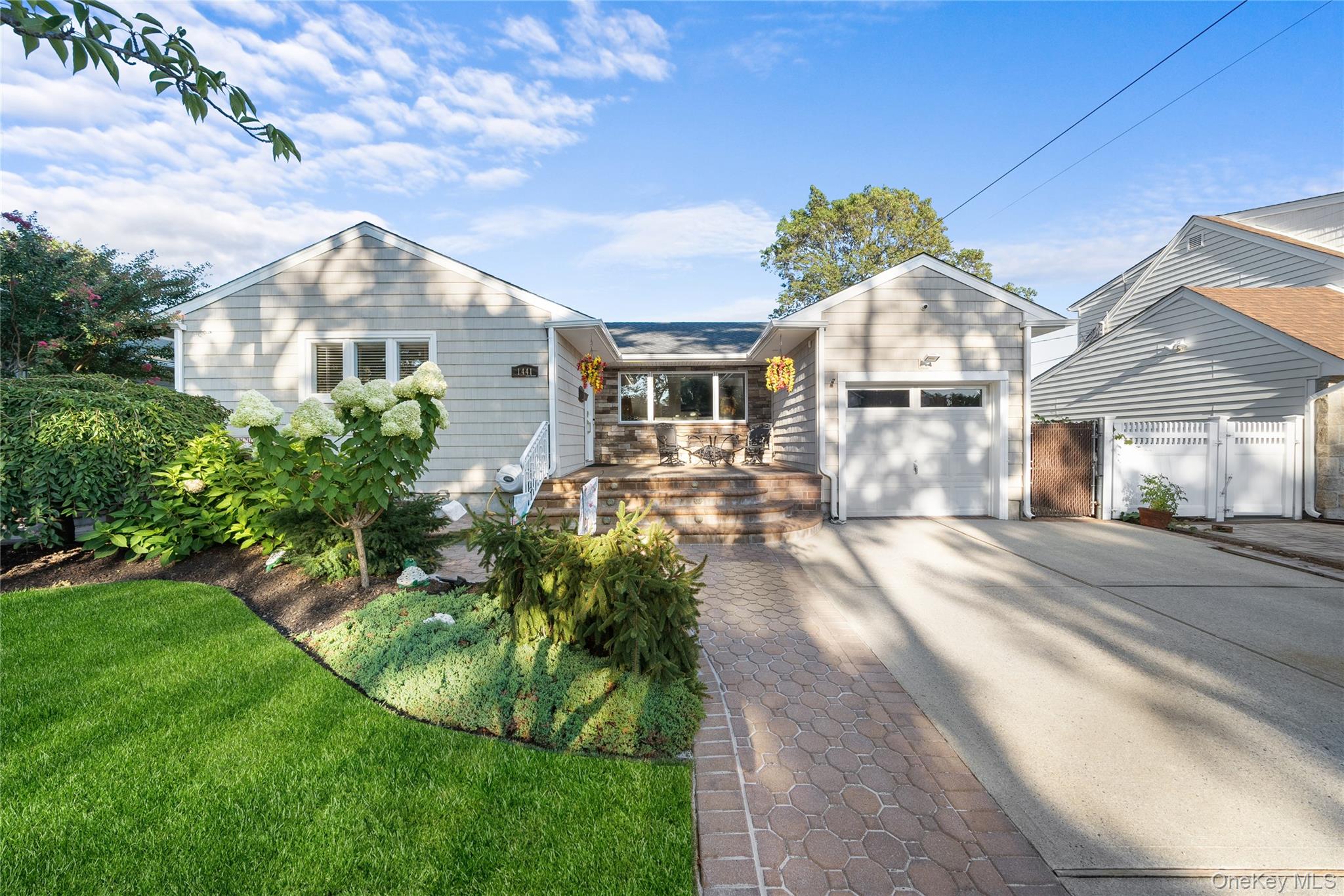 #1 photo, 1441 Roth Road, ناسو Seaford , NY 11783