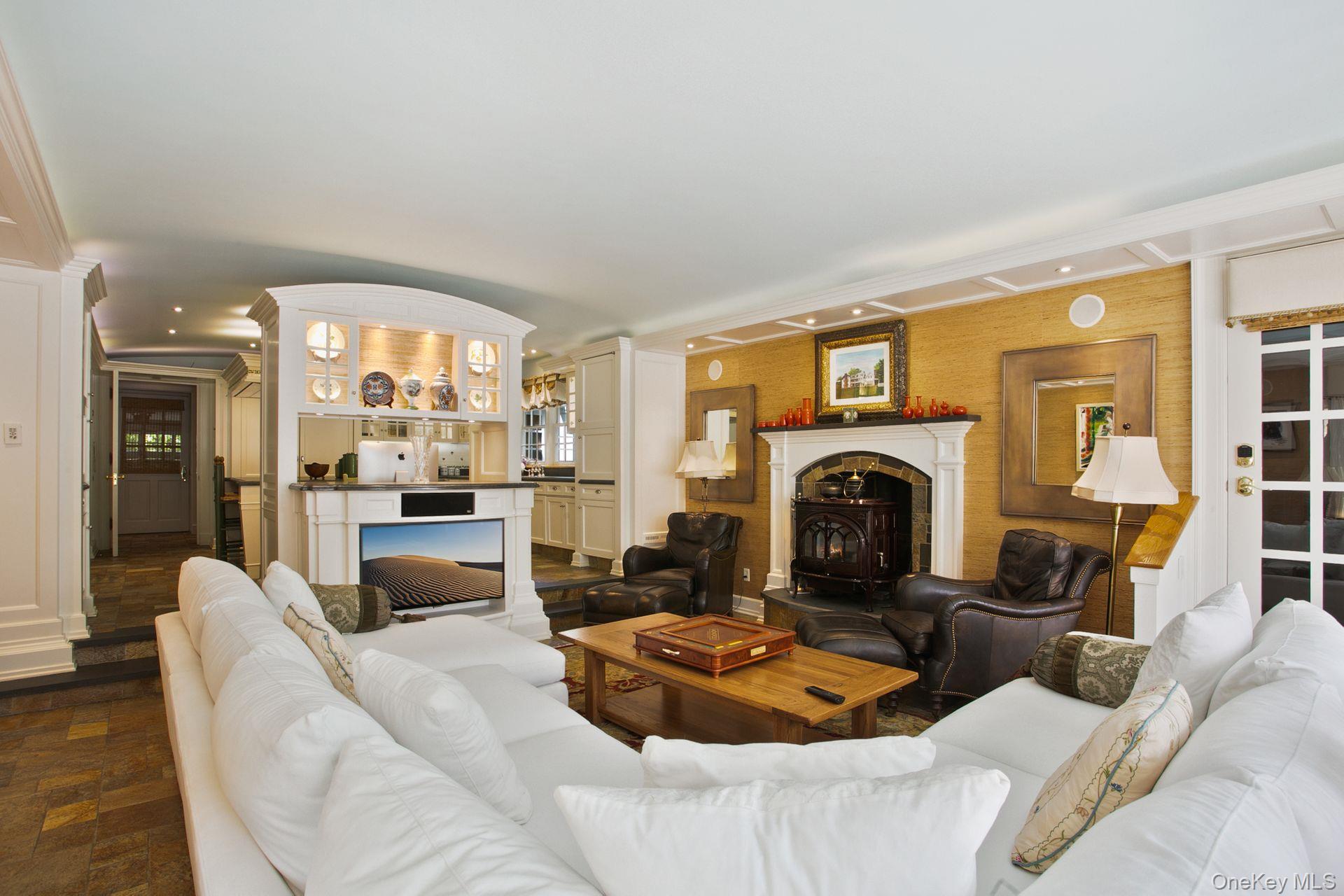 #10 photo, 1 Roland Road, Irvington , NY 10533