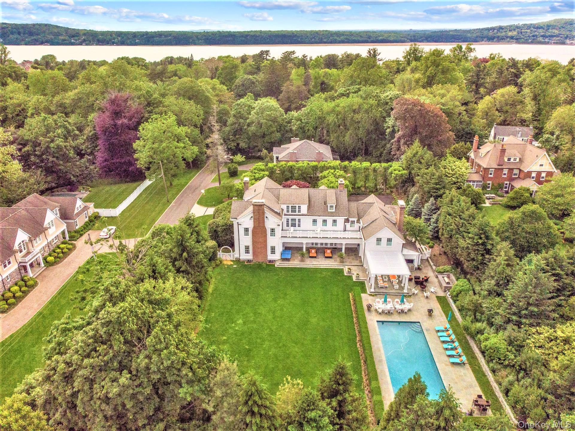 #2 photo, 1 Roland Road, Irvington , NY 10533