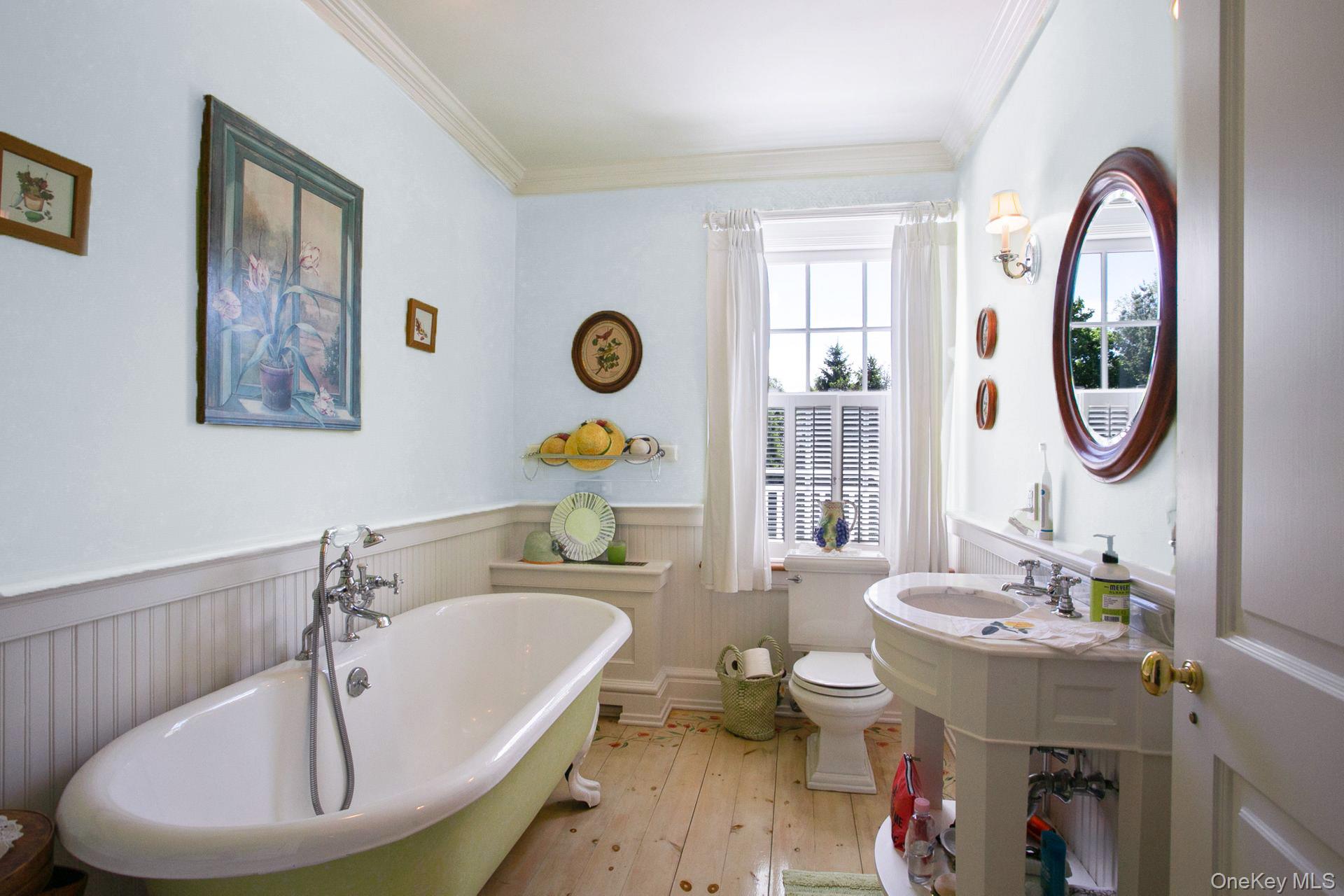 #20 photo, 1 Roland Road, Irvington , NY 10533