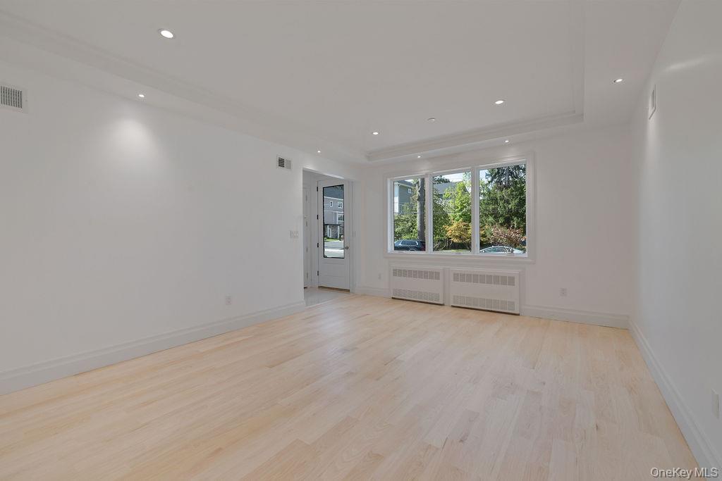 #6 photo, 27 Ellish Parkway, Spring Valley , NY 10977