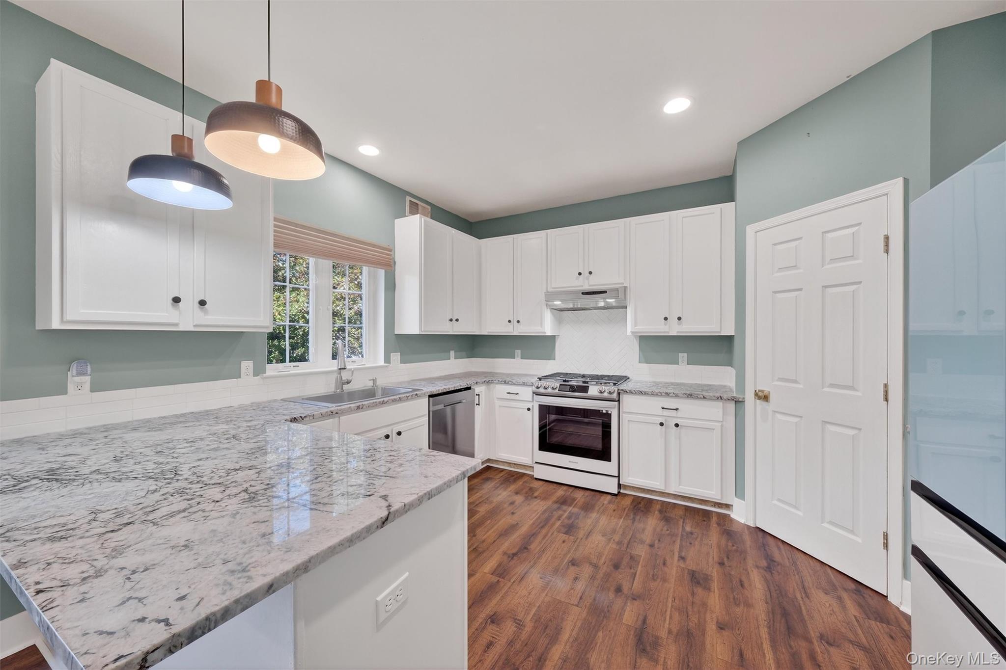 #17 photo, 2806 Cherry Tree Way, New Windsor , NY 12553