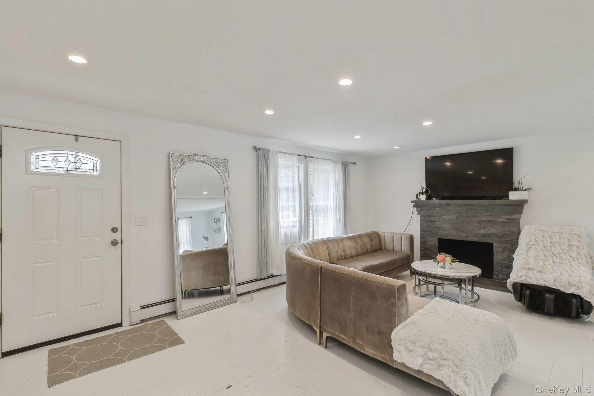 #5 photo, 618 Corwin Street, サフォーク郡 Riverhead , NY 11901