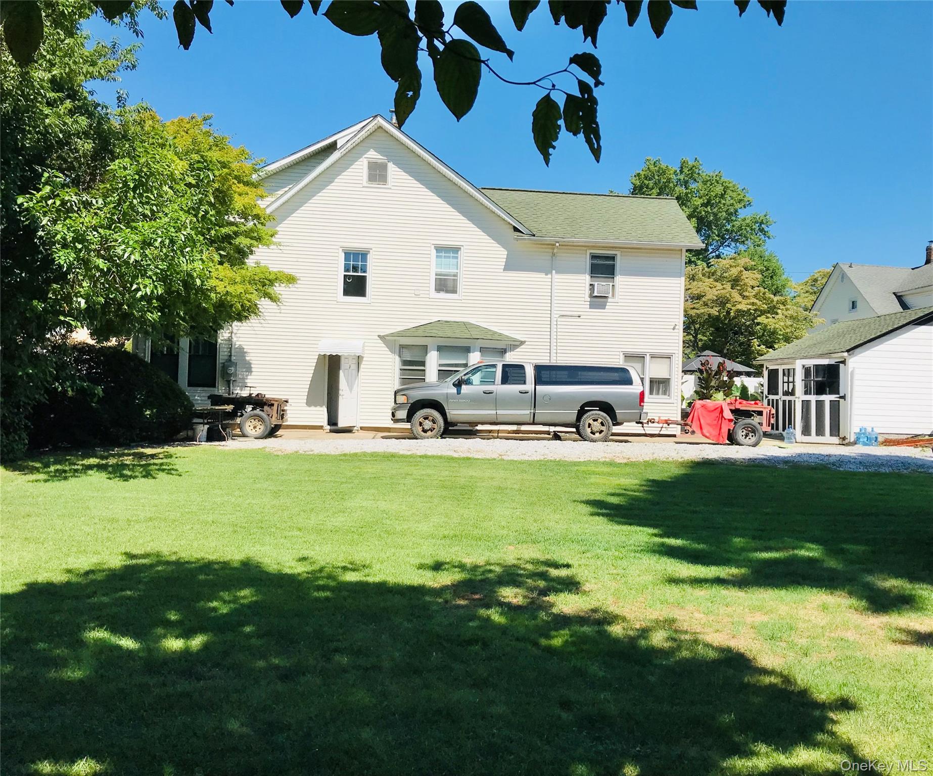 #4 photo, 154 Elmwood St, ナッソー郡 Westbury , NY 11590