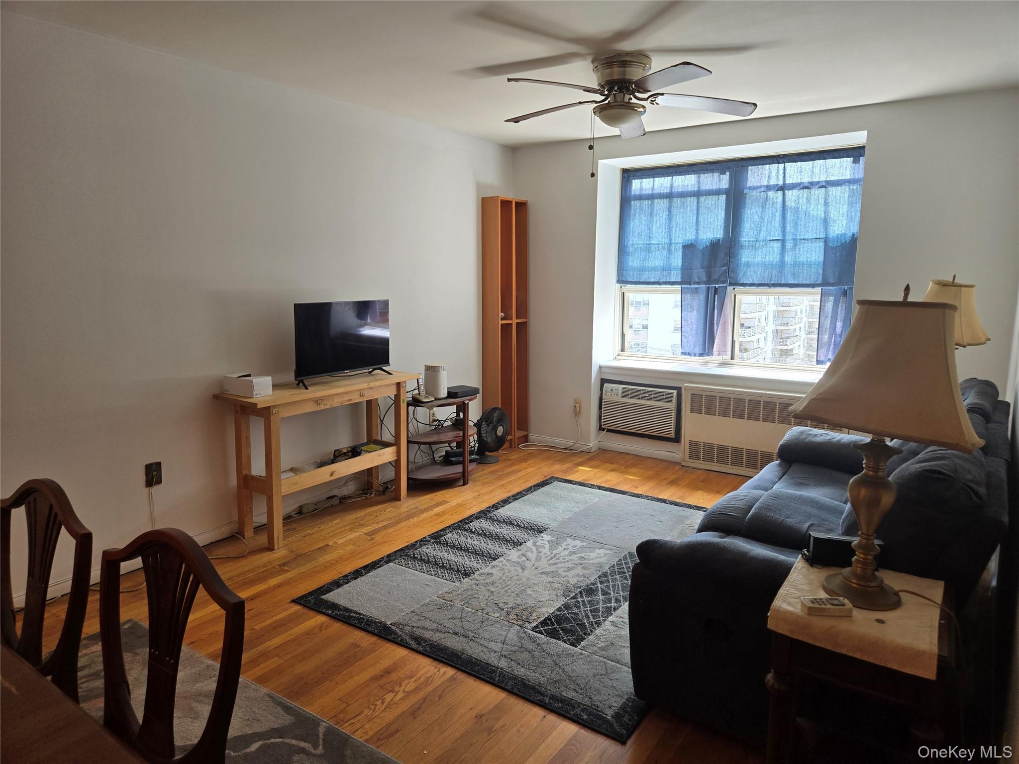 #11 photo, 410 East Broadway, ナッソー郡 Long Beach , NY 11561