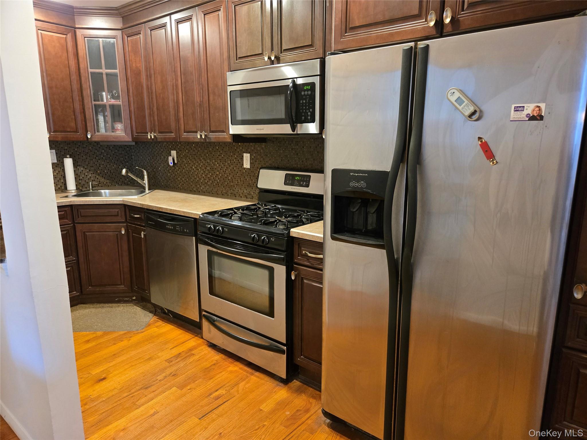 #2 photo, 410 East Broadway, ナッソー郡 Long Beach , NY 11561