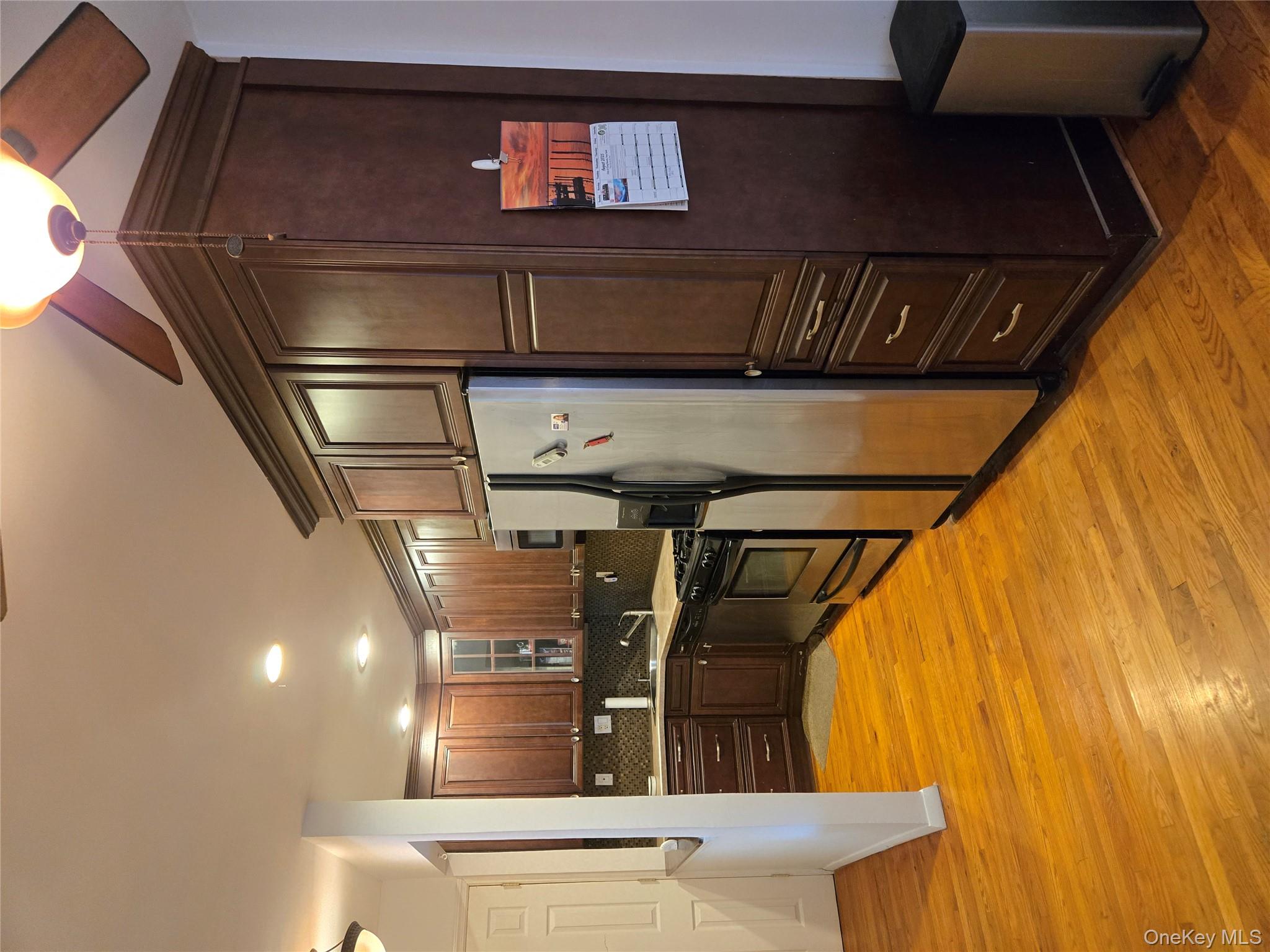 #3 photo, 410 East Broadway, ナッソー郡 Long Beach , NY 11561