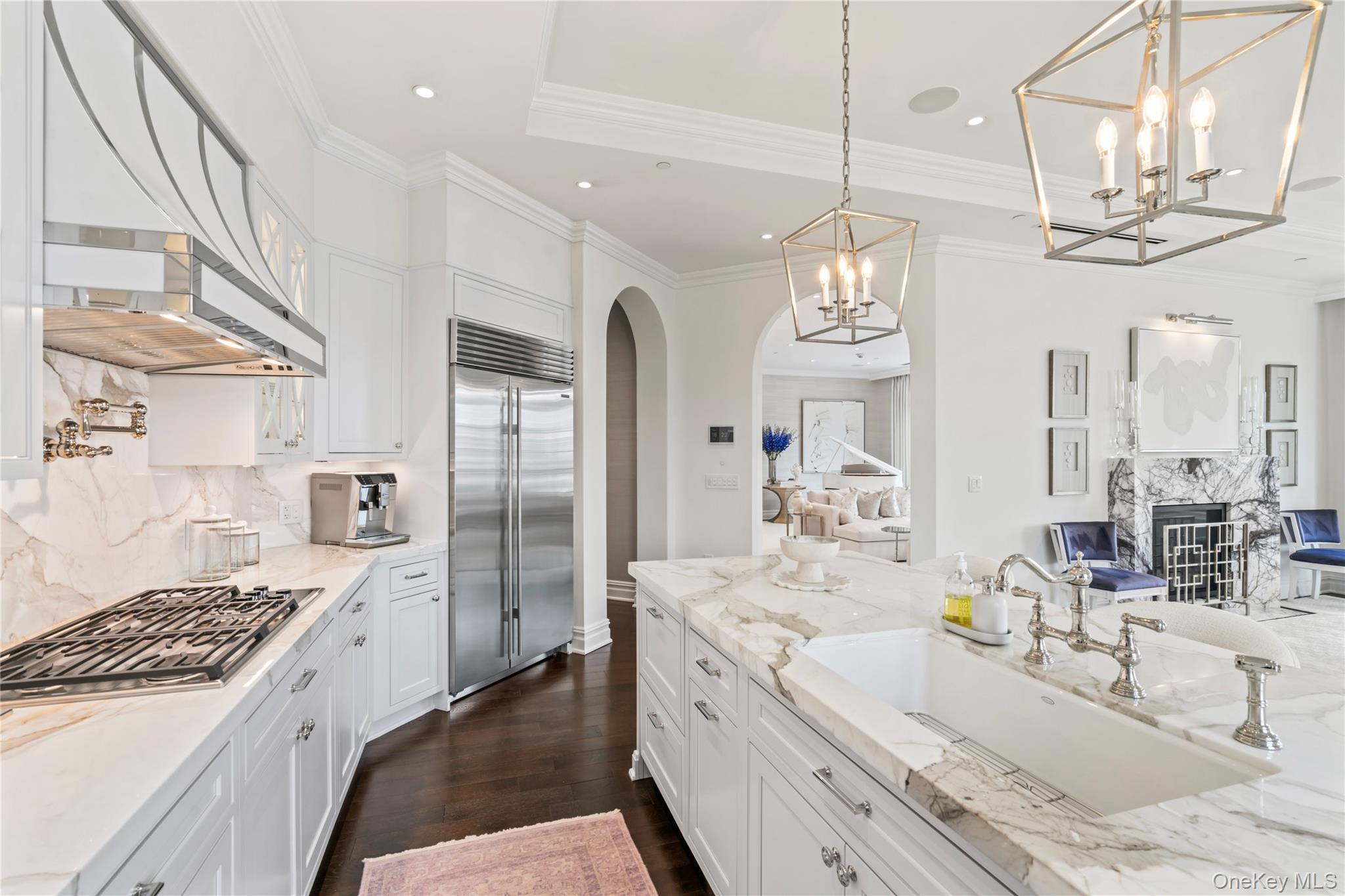 #12 photo, 6000 Royal Court, ナッソー郡 North Hills , NY 11040