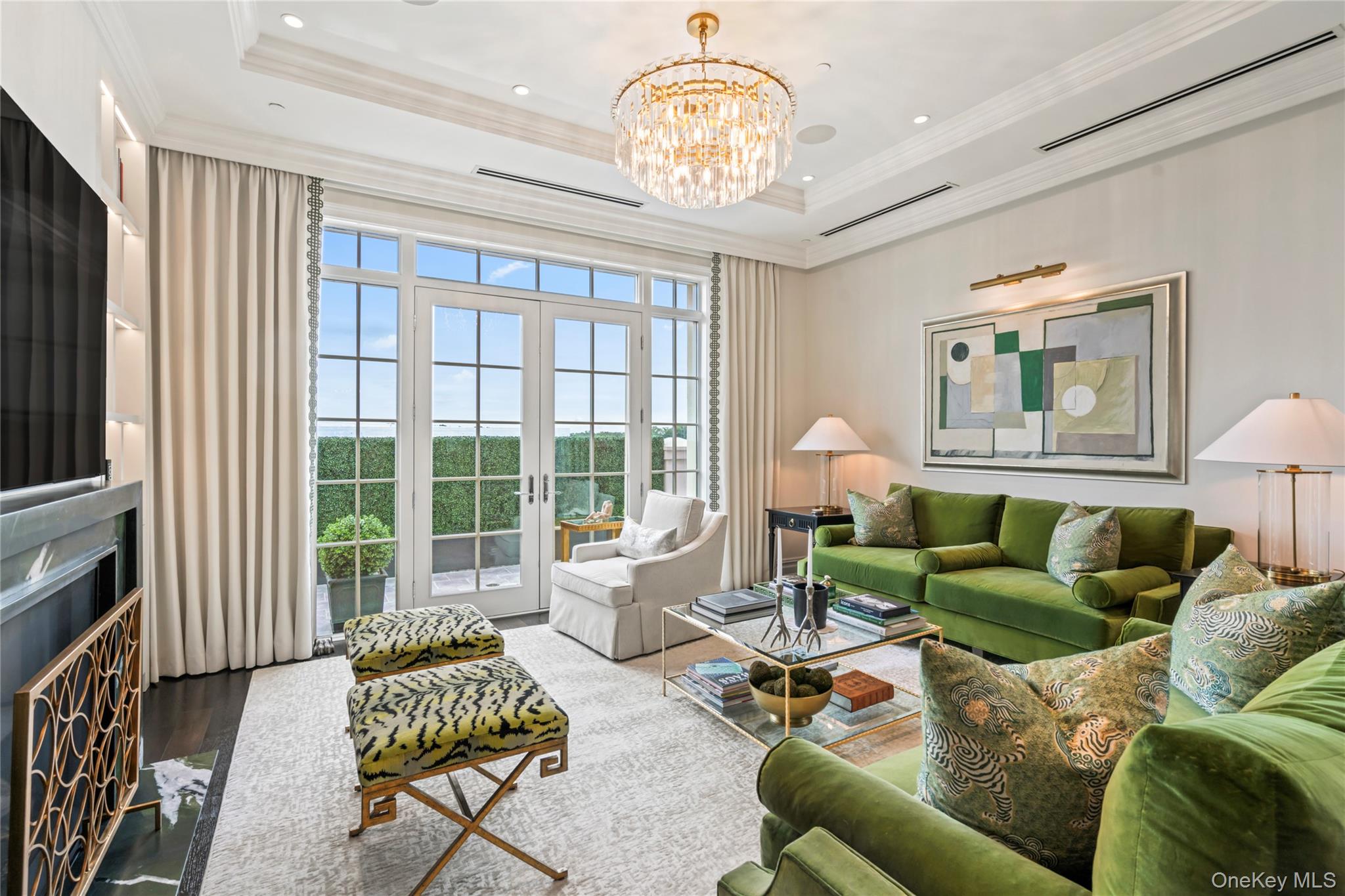 #17 photo, 6000 Royal Court, ナッソー郡 North Hills , NY 11040