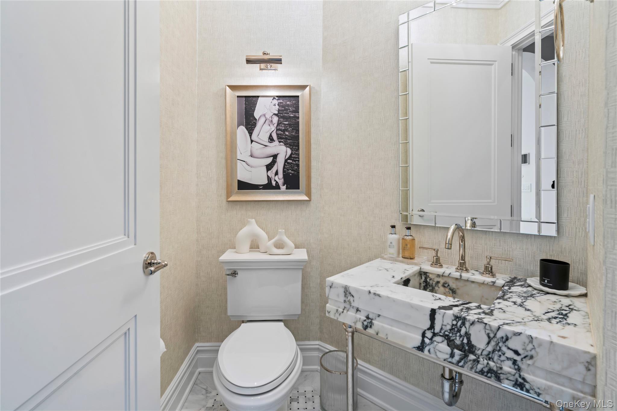 #9 photo, 6000 Royal Court, ナッソー郡 North Hills , NY 11040