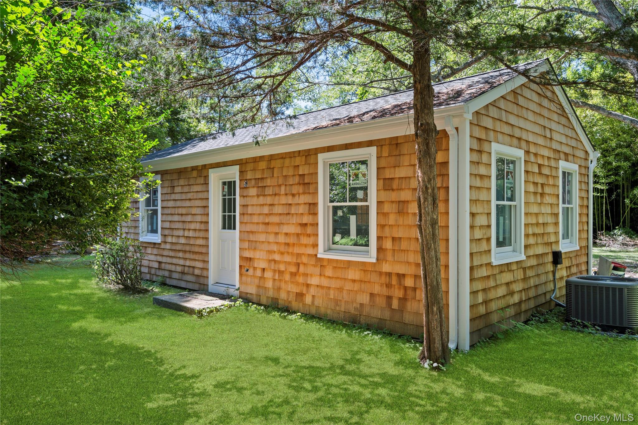 #2 photo, 26 S Menantic Road, サフォーク郡 Shelter Island , NY 11964