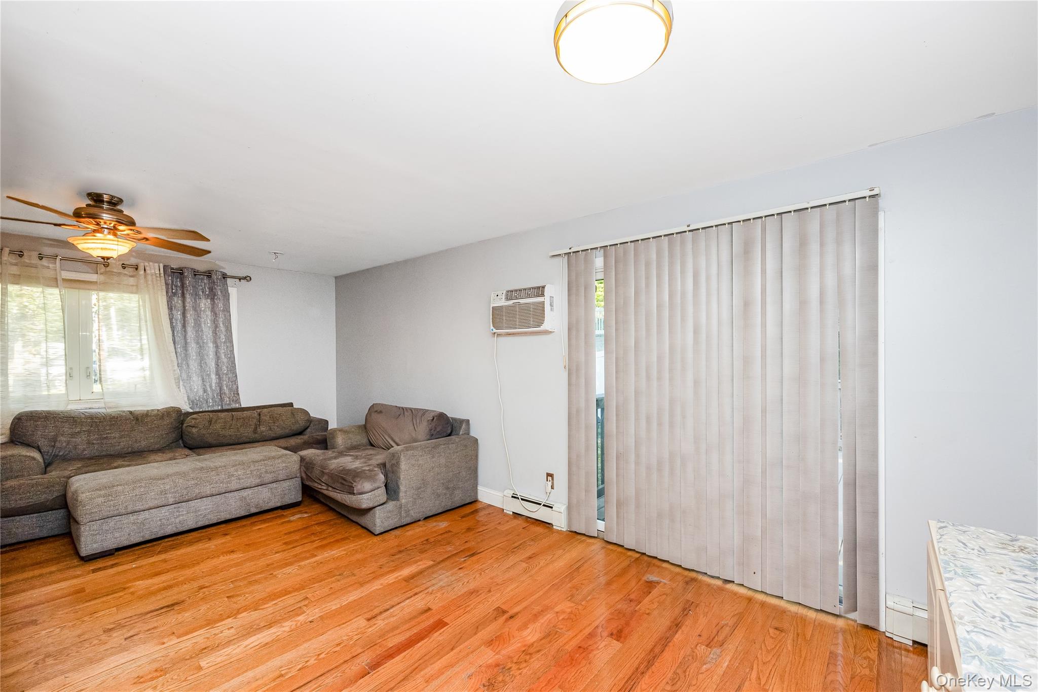 #10 photo, 16 Hillside Road, Farmingville , NY 11738