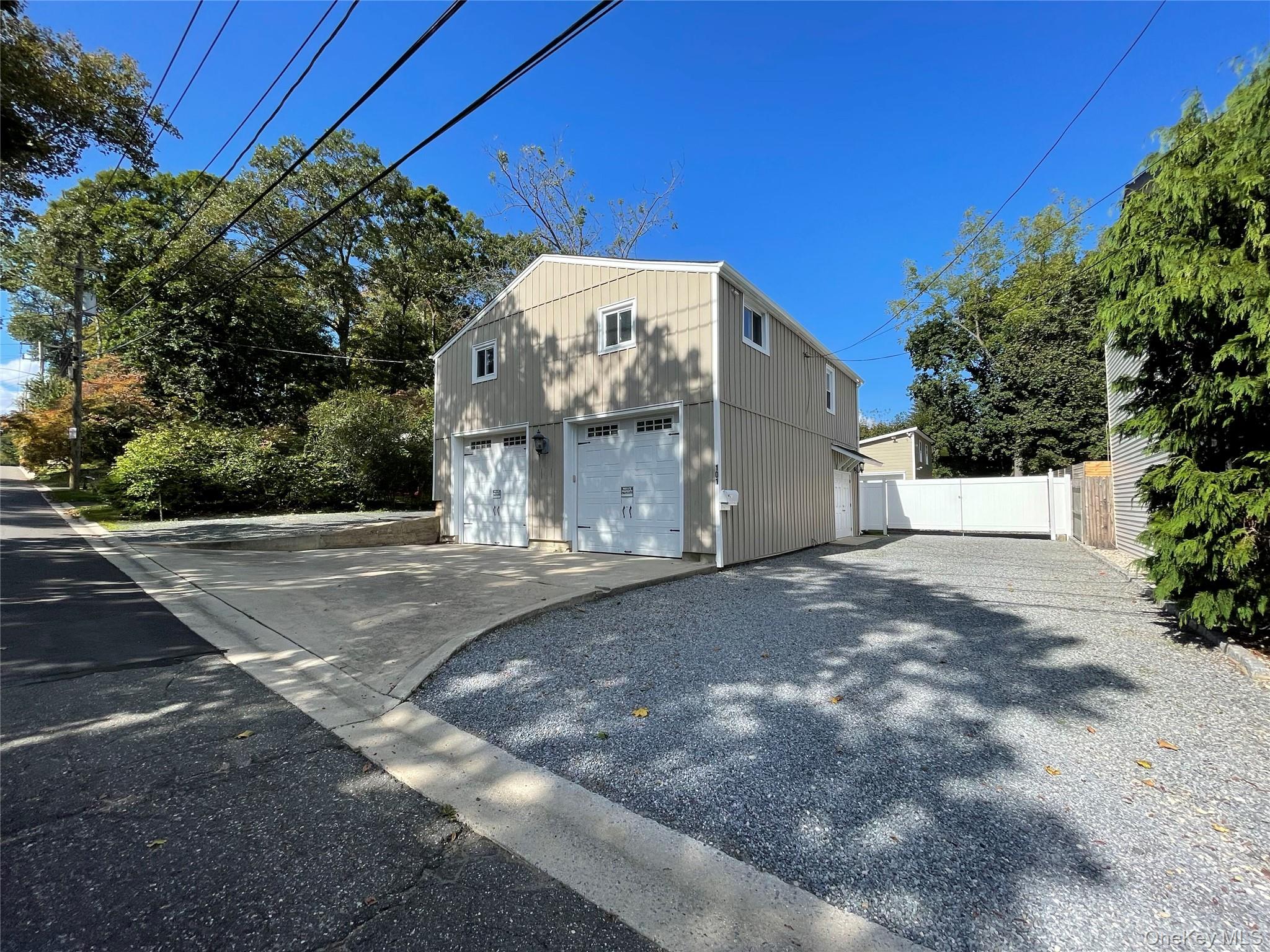 #1 photo, 101 Davis Street, ナッソー郡 Locust Valley , NY 11560