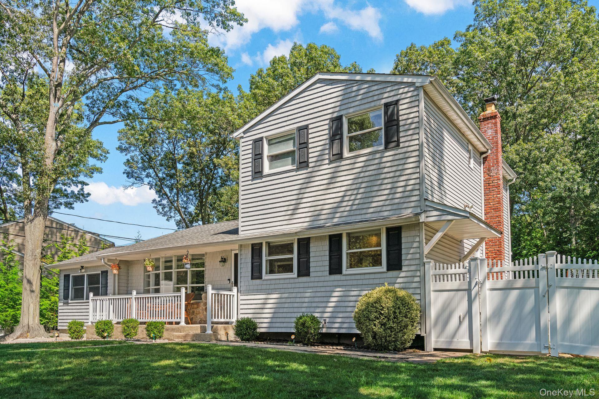 #1 photo, 20 Wren Drive, Hauppauge , NY 11788