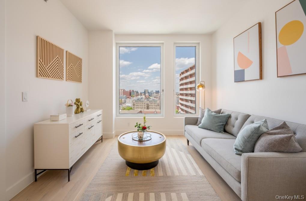 #1 photo, 136-18 Maple Avenue, 法拉盛 Flushing , NY 11355