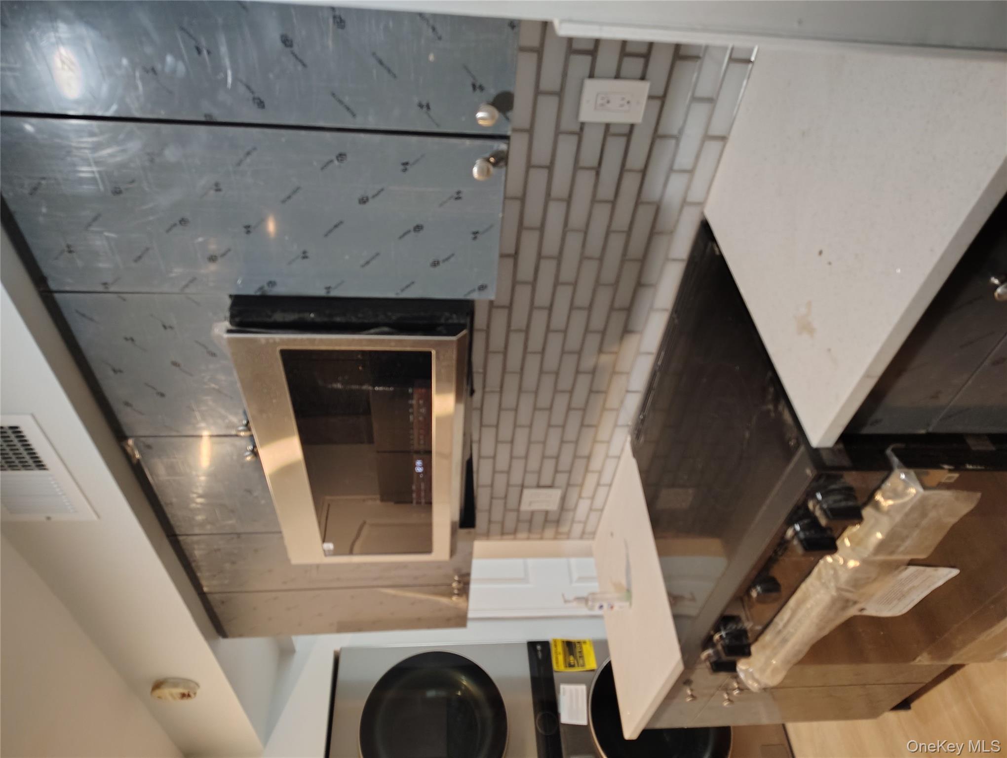 #8 photo, Ridge, サフォーク郡 Ridge , NY 11961