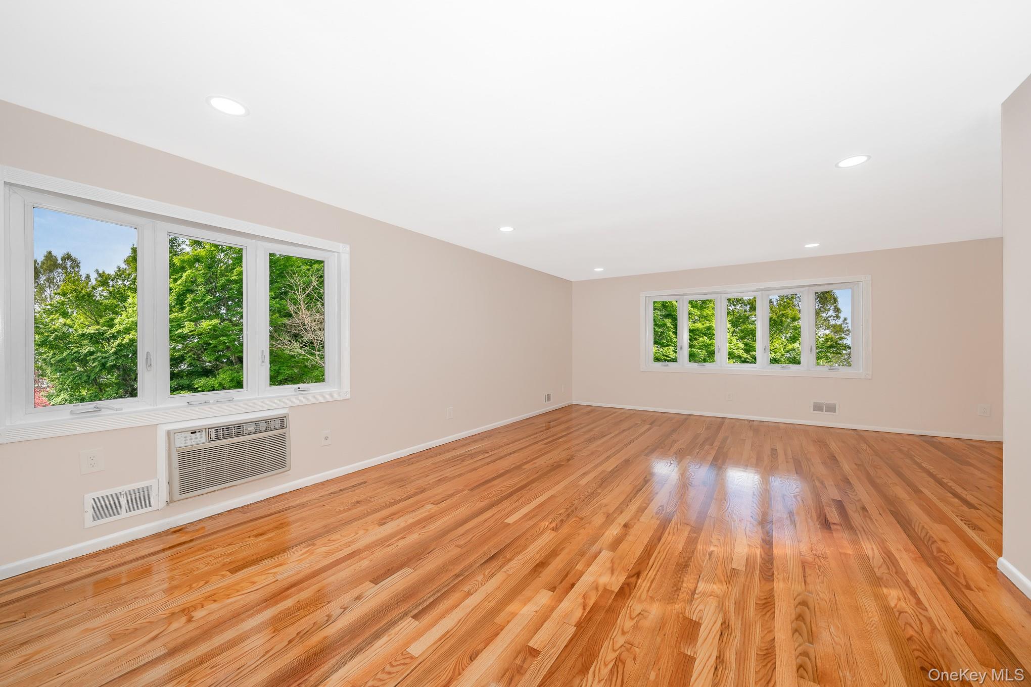 #7 photo, 880 Washington Street, ナッソー郡 Baldwin , NY 11510