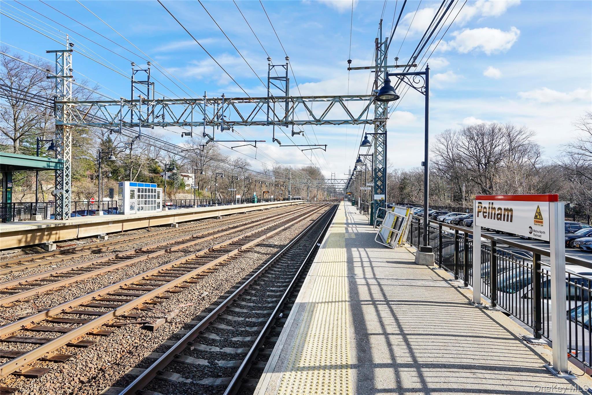 #11 photo, 115 Wolfs Lane, Pelham , NY 10803