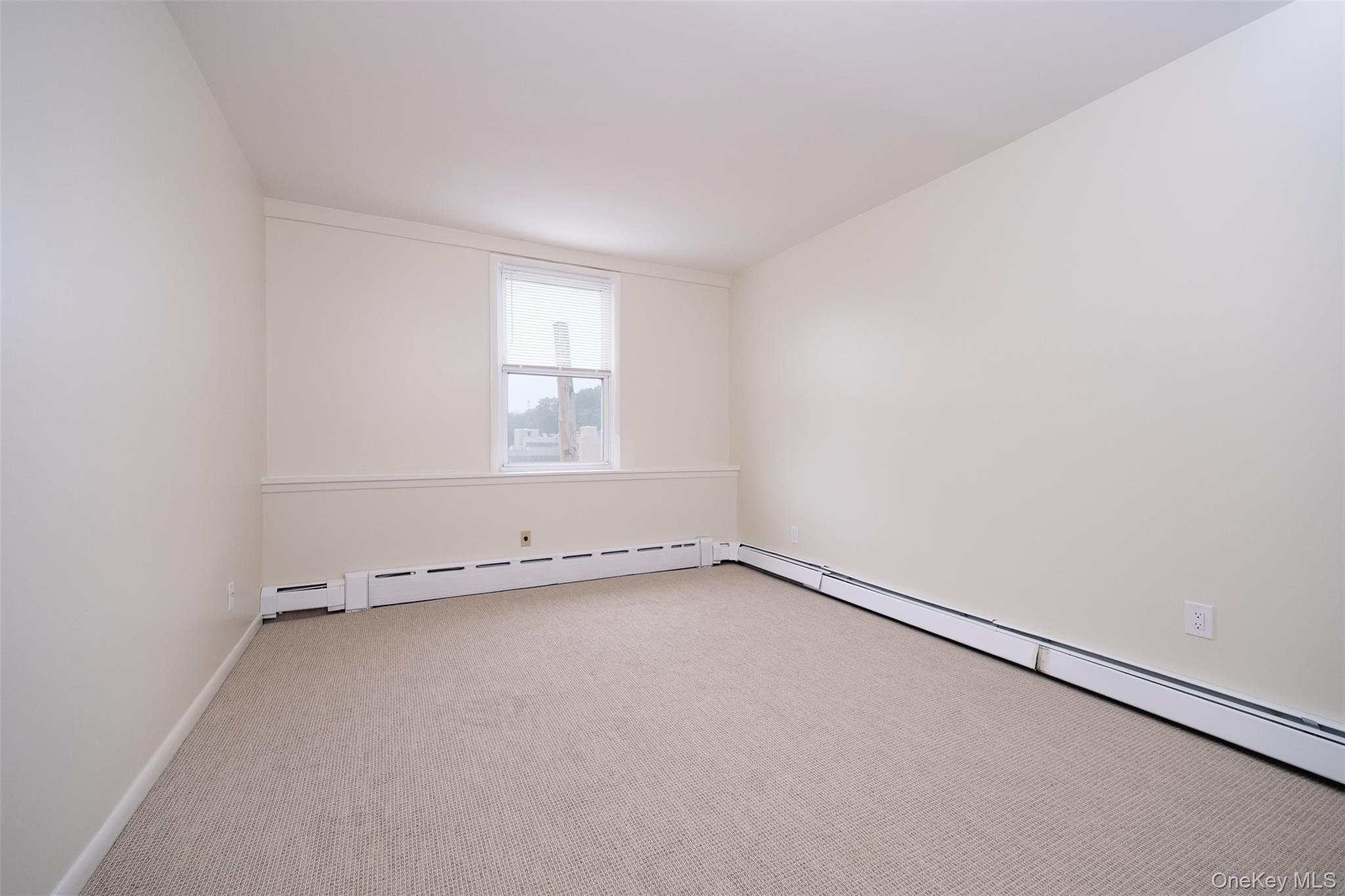 #4 photo, 115 Wolfs Lane, Pelham , NY 10803