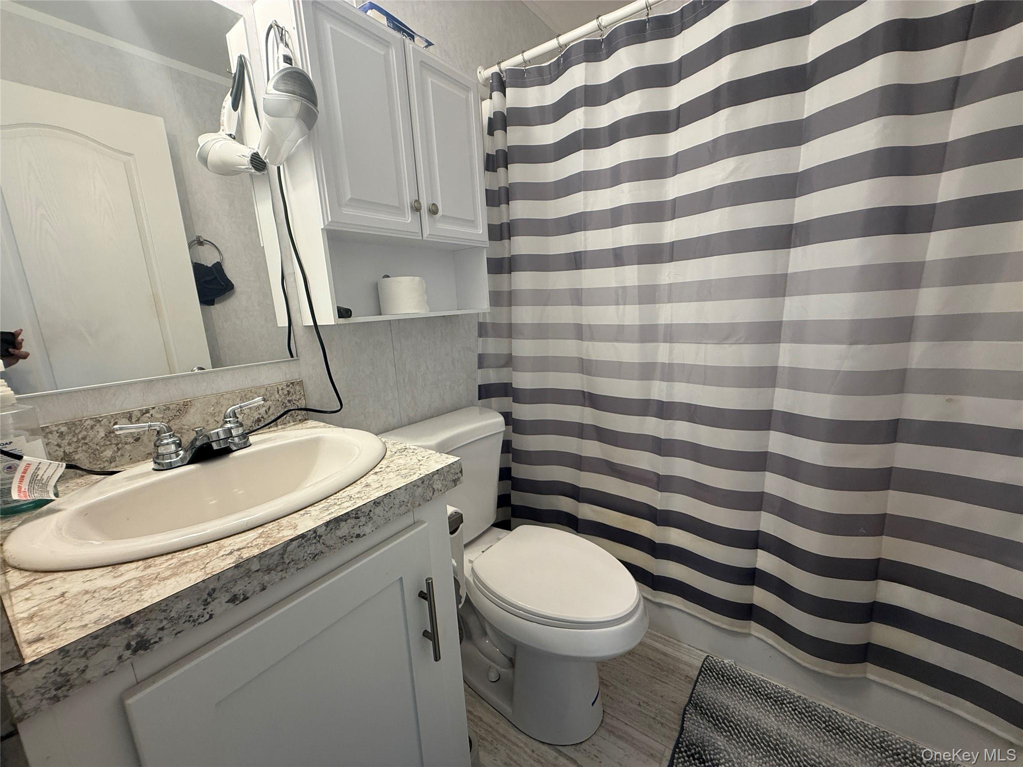 #11 photo, 412 Sandgate Drive, New Windsor , NY 12553