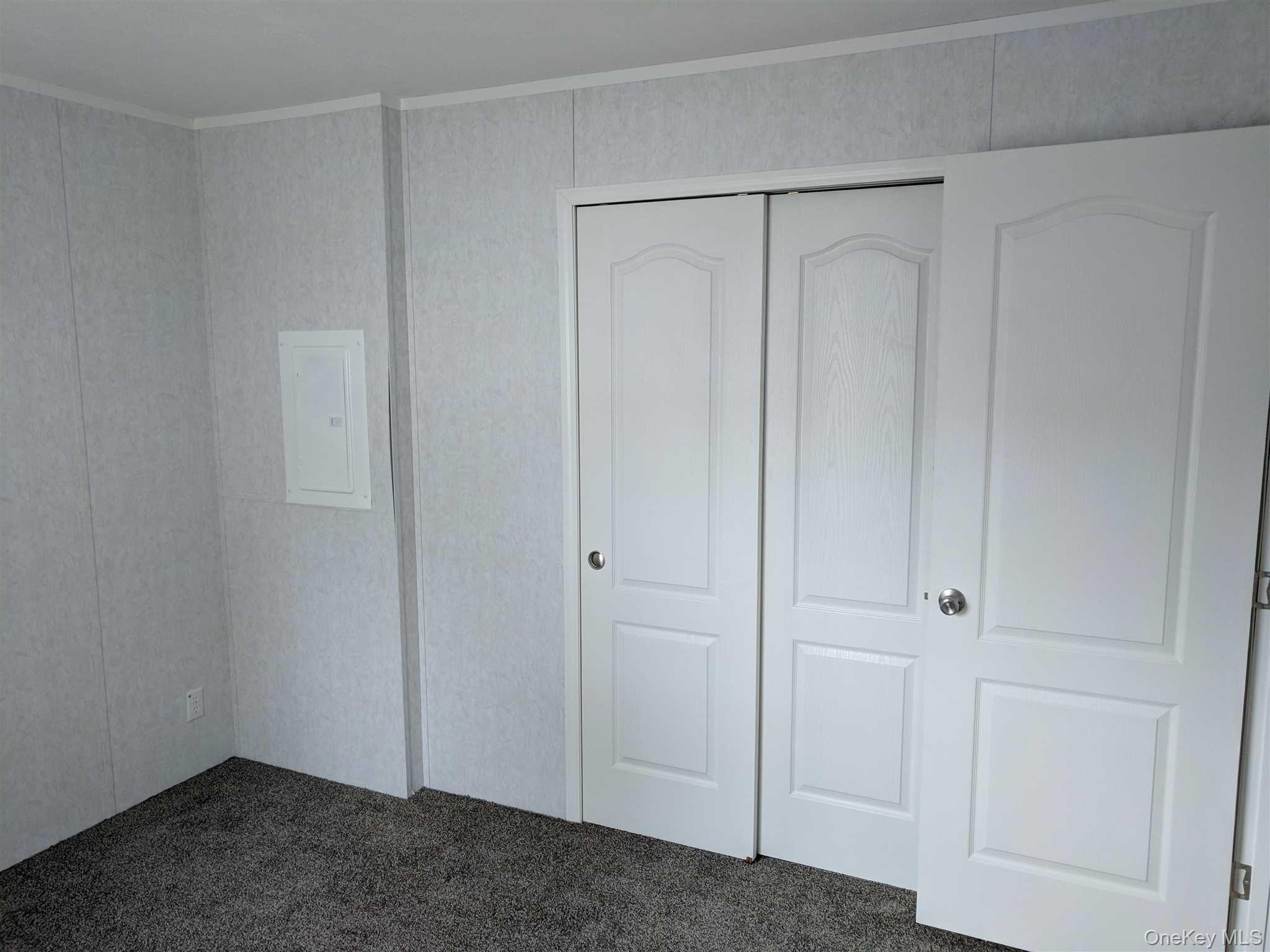 #7 photo, 412 Sandgate Drive, New Windsor , NY 12553