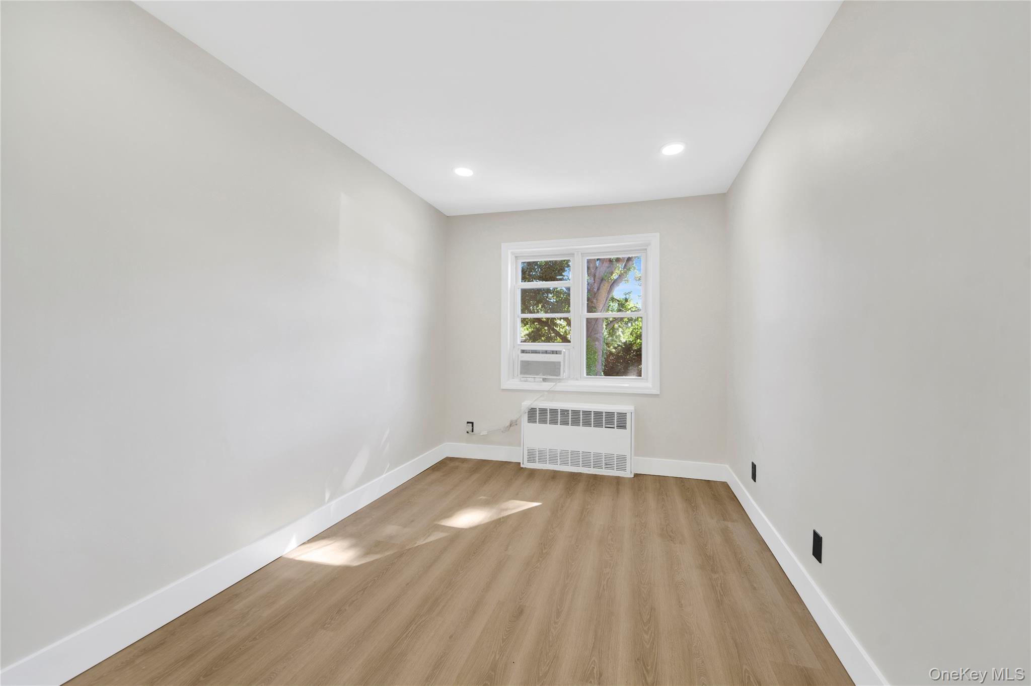 #9 photo, 4018A Bruner Avenue, ブロンクス区 Bronx , NY 10466