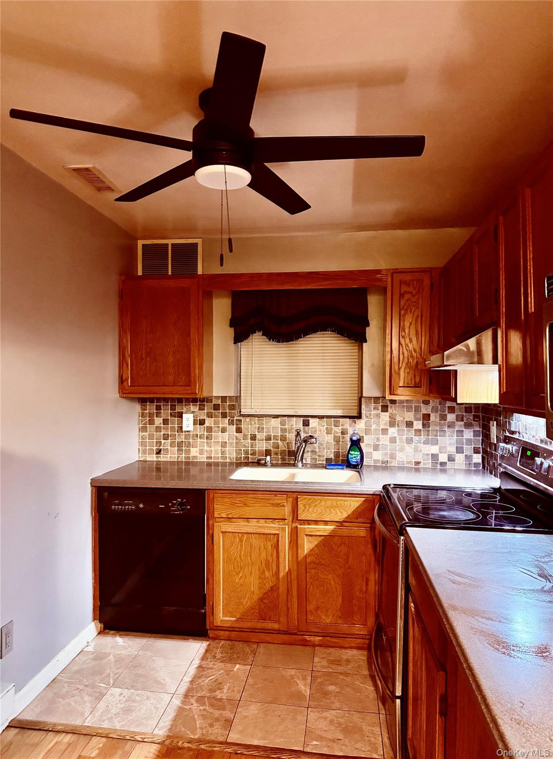 #6 photo, 506 Fox Run Lane, Carmel , NY 10512