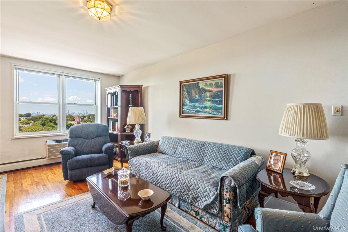 #6 photo, 151-05 Cross Island Parkway, クイーンズ区 Whitestone , NY 11357