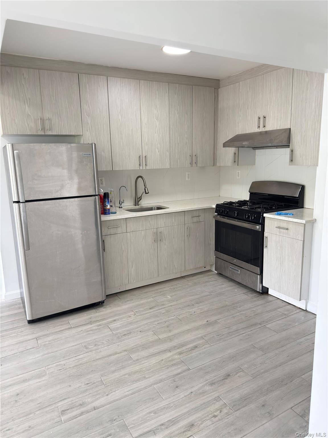 #5 photo, 49-10 111th Street, クイーンズ区 Corona , NY 11368